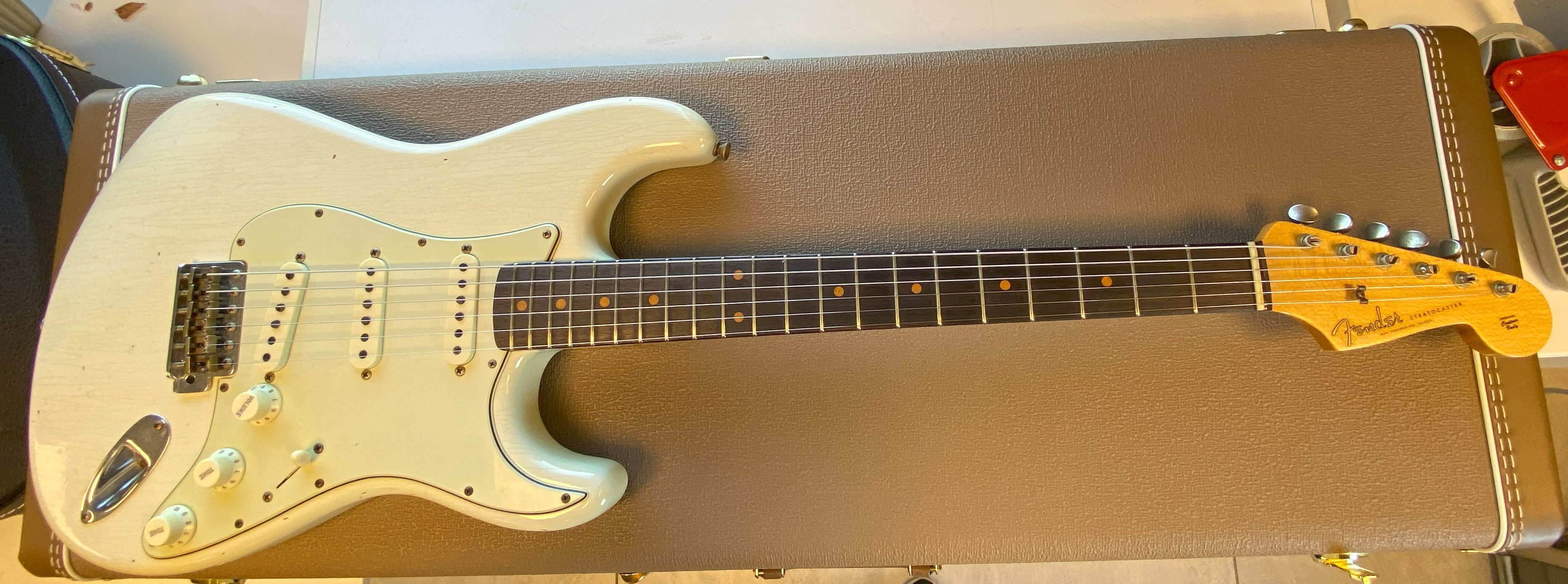 USED FENDER CUSTOM SHOP LTD. 1960 STRATOCASTER JOURNEYMAN RELIC Aged Olympic White Used products Allround Musik